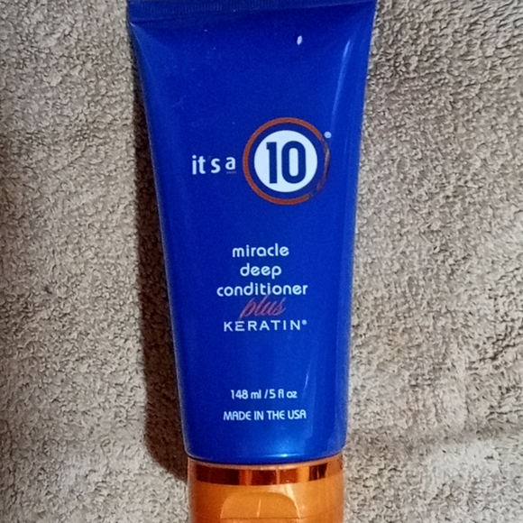 It's a 10 Keratin duo Miracle leave in + deep conditioner - Picture 2 of 5